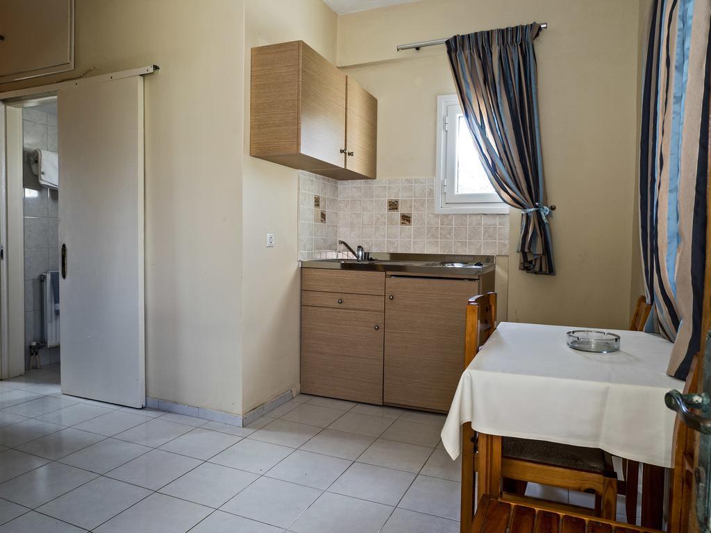 Sea Breeze Apartments Lixouri Exterior photo